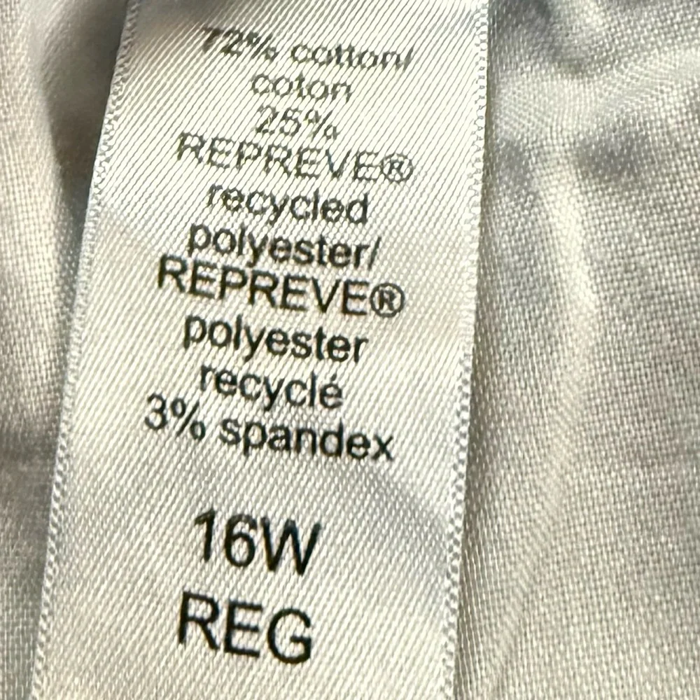 Maurices Dark Blue Skinny Jeans - Picture 2 of 2
